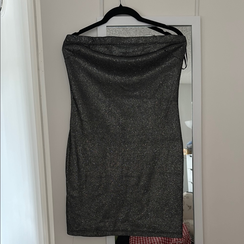 Forever 21 Gray Strapless Bodycon Dress